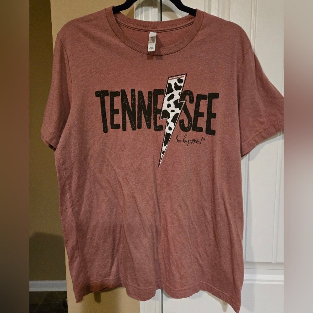 Tennessee Animal Print Cow Print Lightning Bolt Graphic T-Shirt sz Large